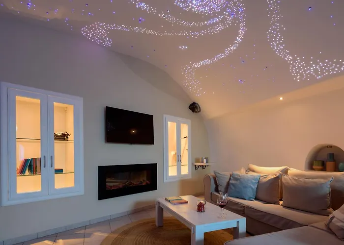 Suite Home Santorini