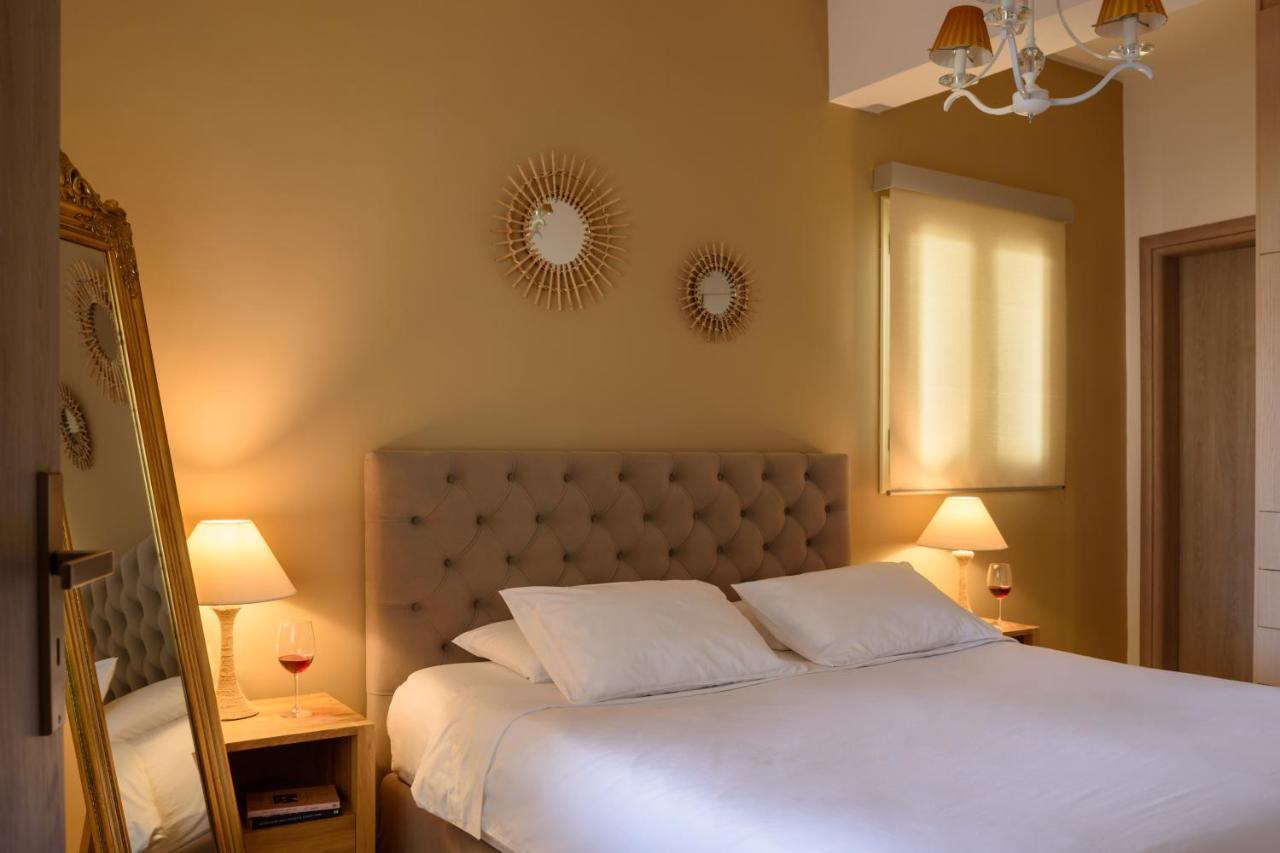 Villa Santorini *