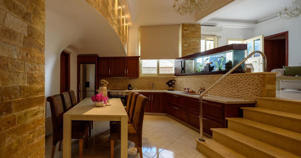 Villa Santorini Fira (Santorini)